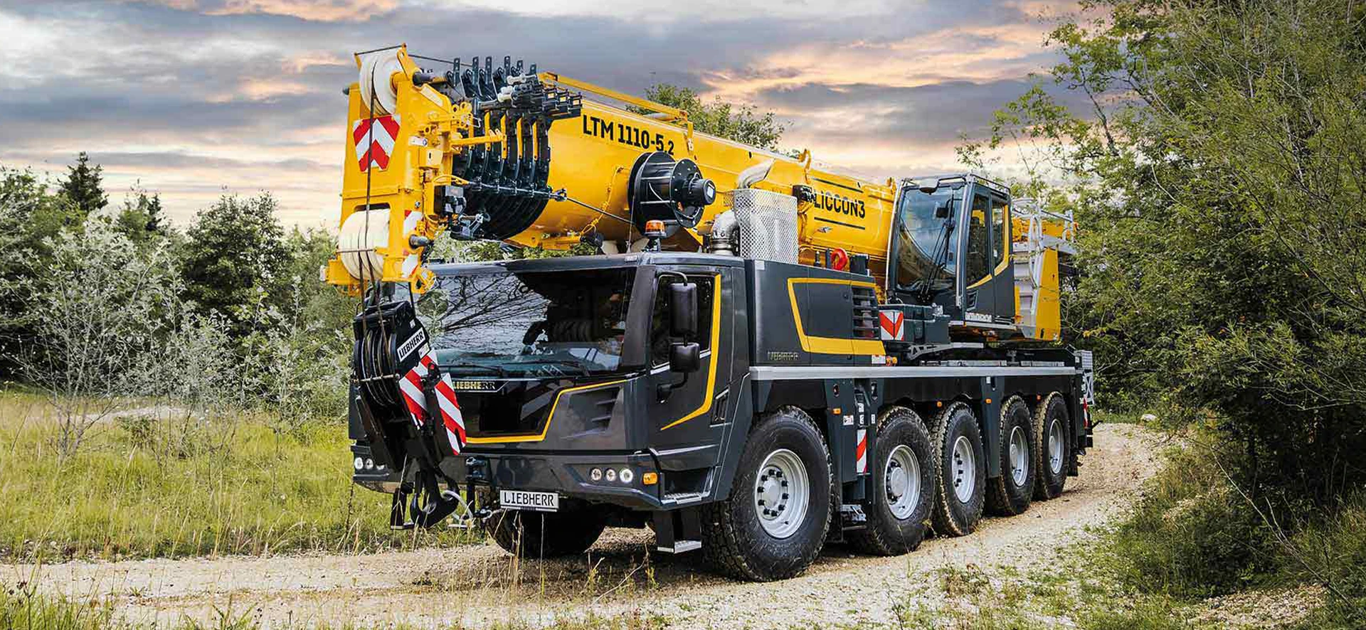 Full Circle Cranes 110 t Liebherr LTM 1110-5.2 Poster