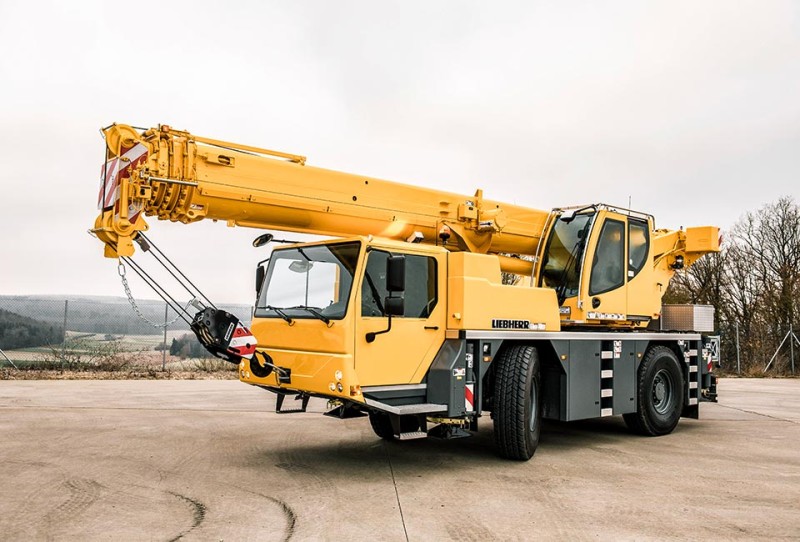 40 t Liebherr LTM 1040 Crane Hire from Full Circle Crane Hire Perth